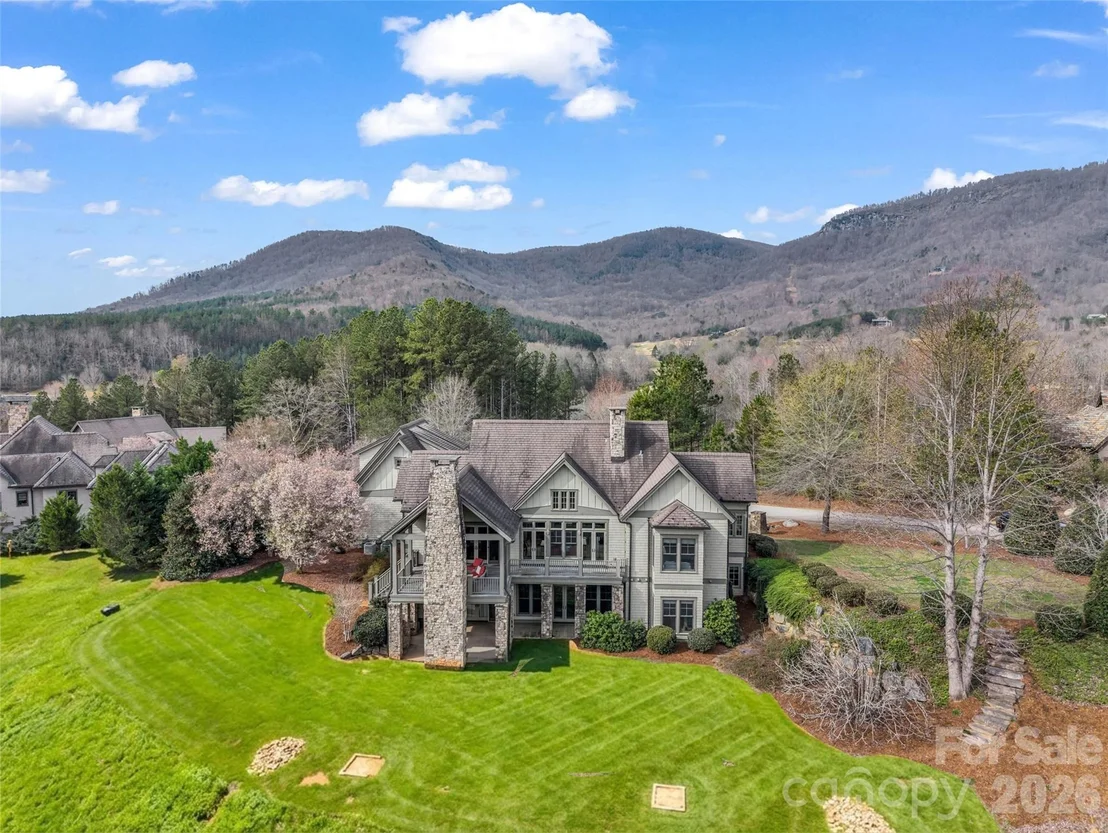 Photo of 565 Chestertown Drive