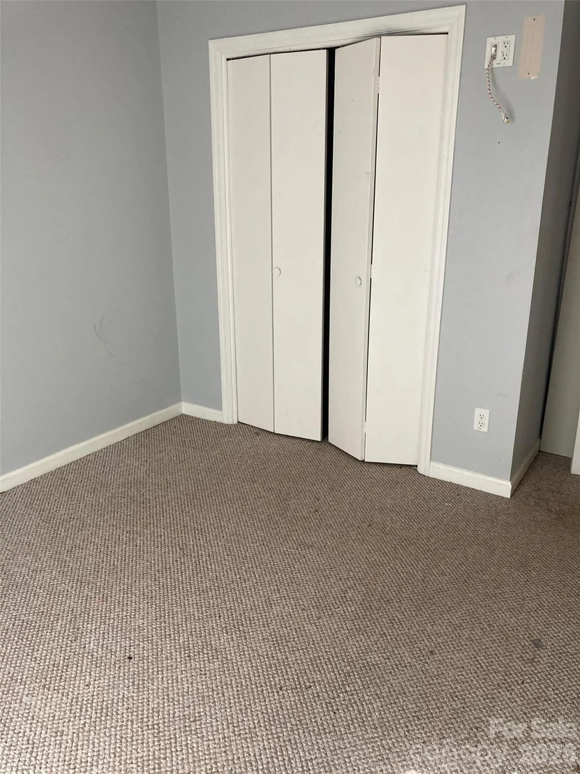 Photo of 526 Hillcrest Drive