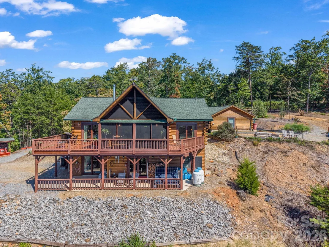 Photo of 762 Valley View Drive