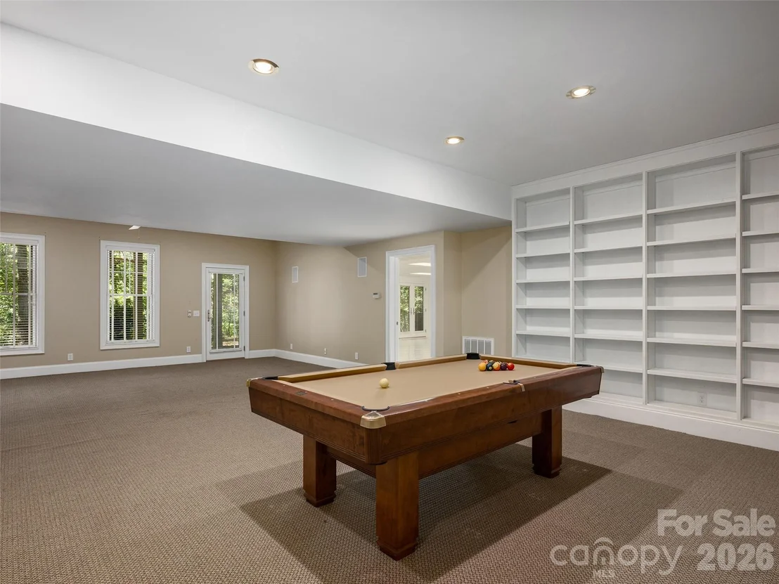 Photo of 620 N Highland Road