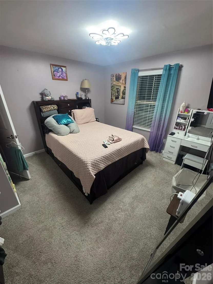 Photo of 772 Rosegate Drive