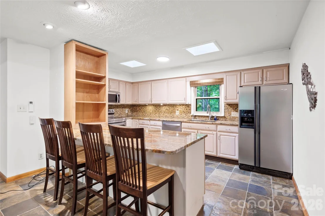 Photo of 1483 Old Fort Road