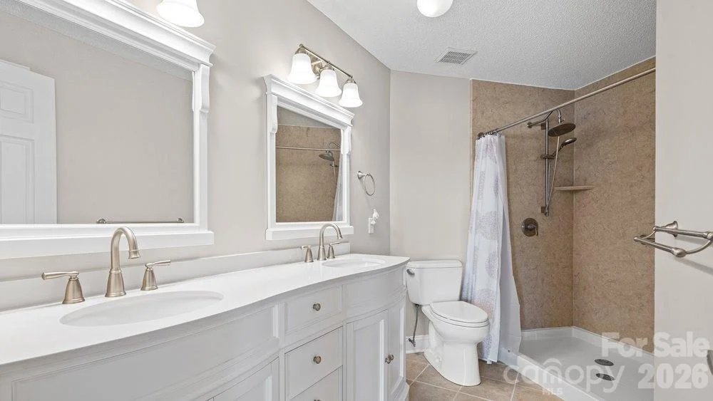 Photo of Unit 29 at 1338 Torrence Circle