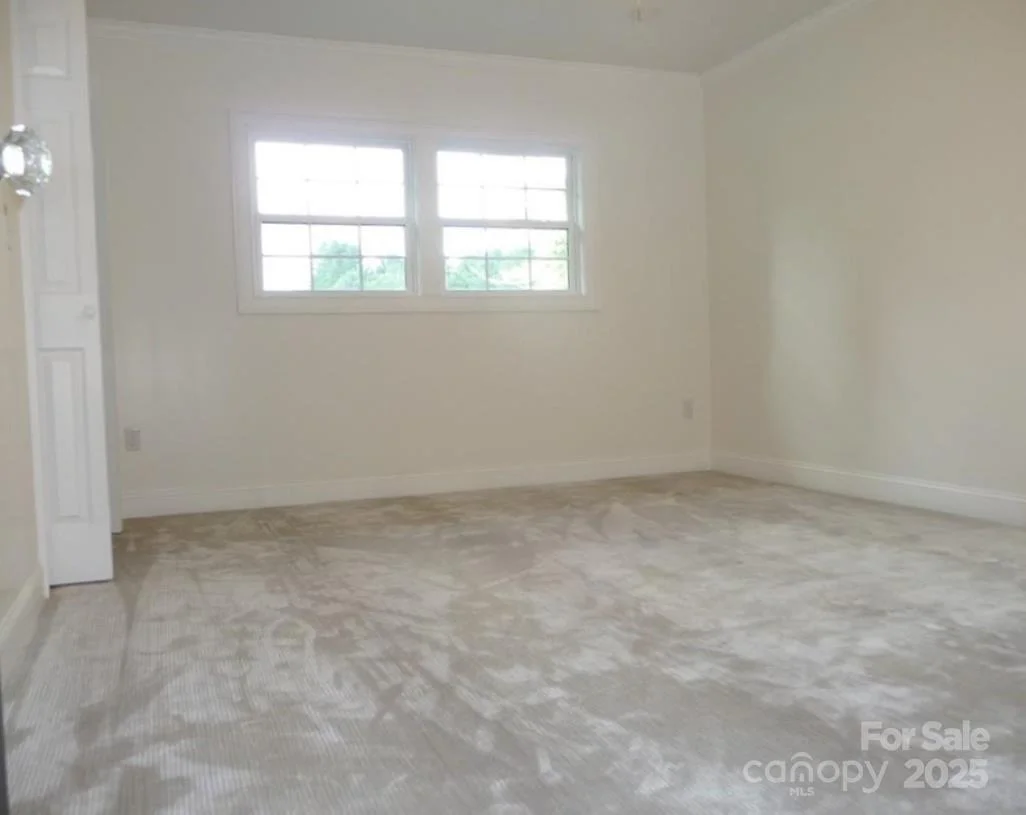 Photo of Unit 12 at 384 New River Heights
