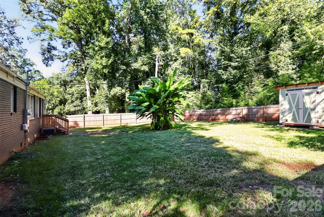 Photo of 2736 Royston Road