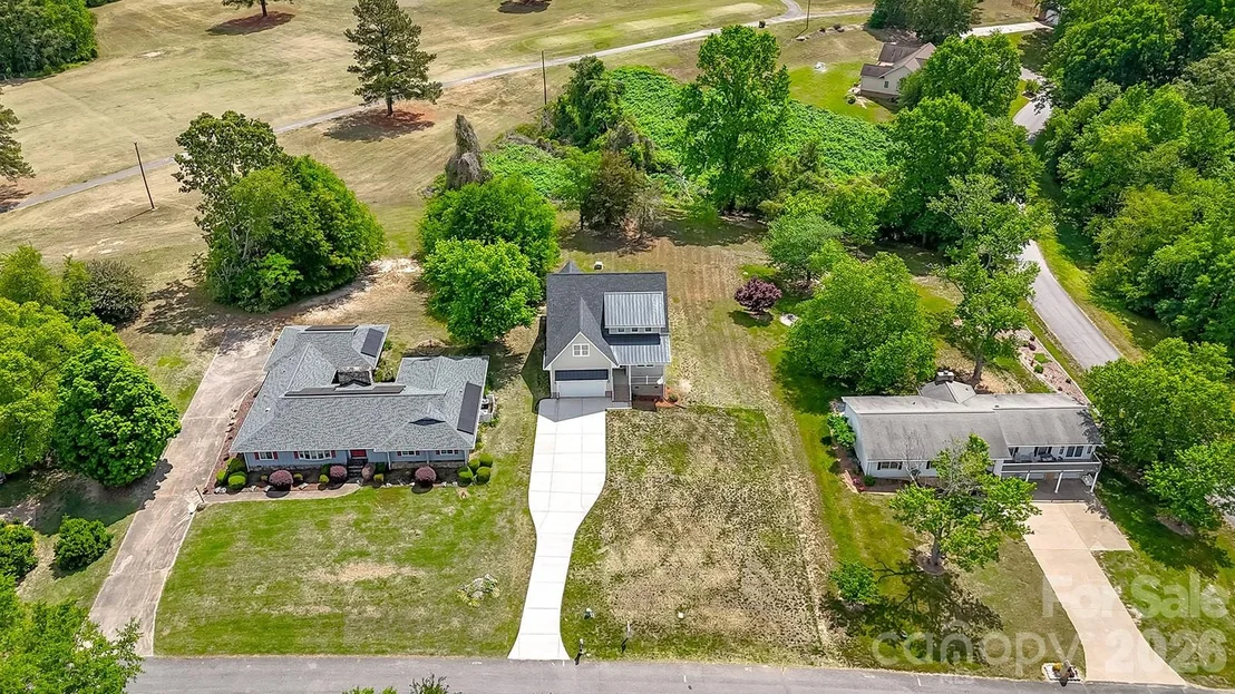 Photo of 102 Starmount Drive
