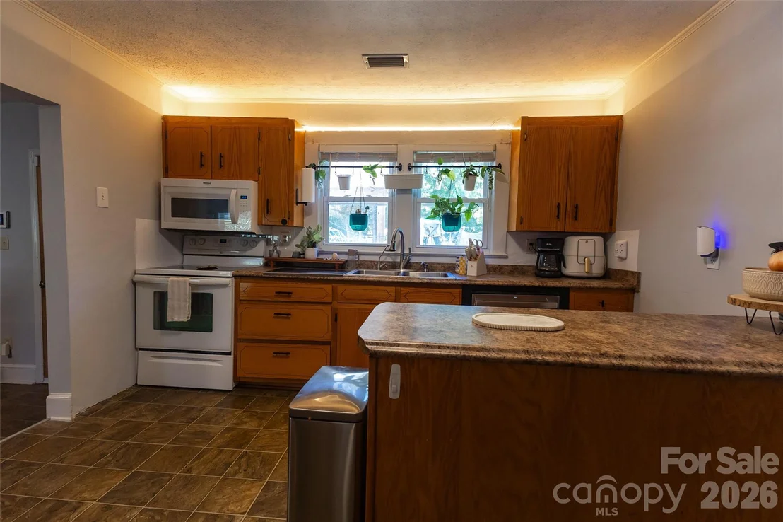 Photo of 3780 Cook Road