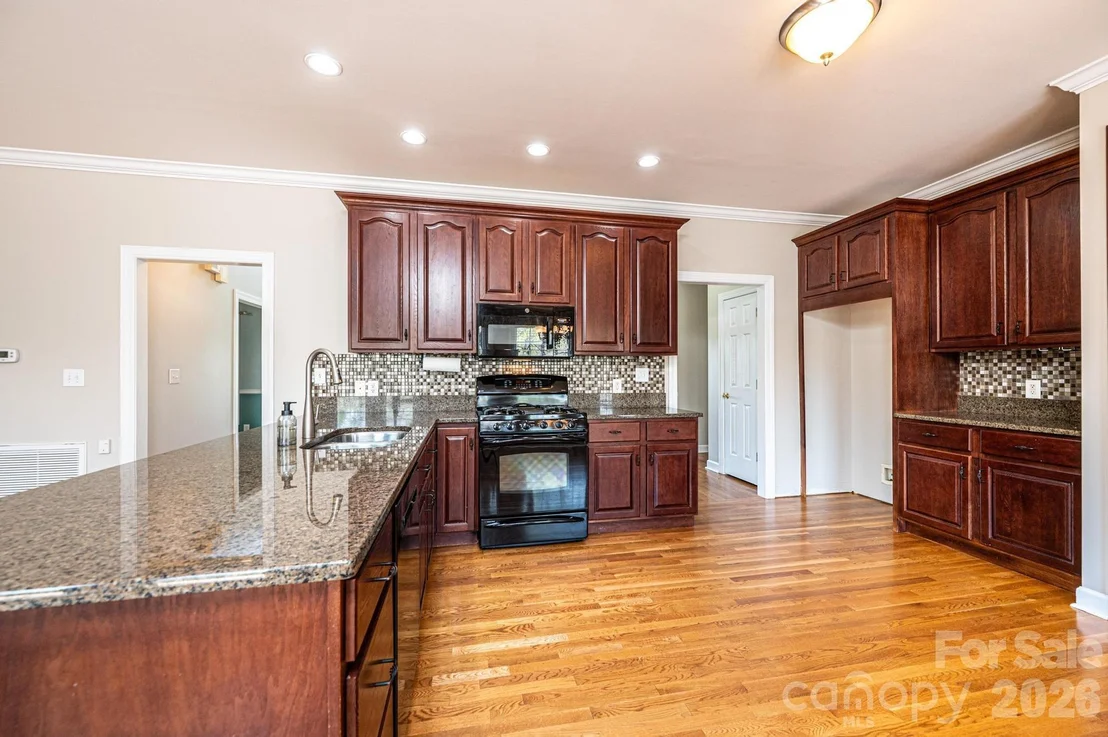 Photo of 4726 Crystal Falls Avenue