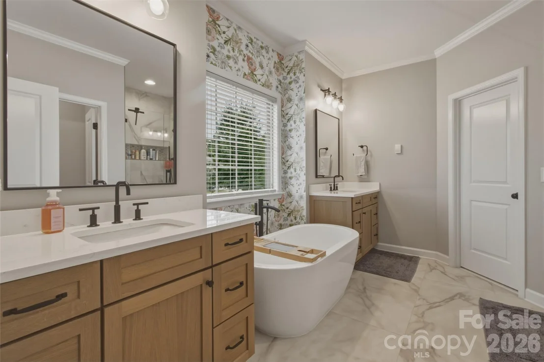 Photo of 108 Willowbrook Drive