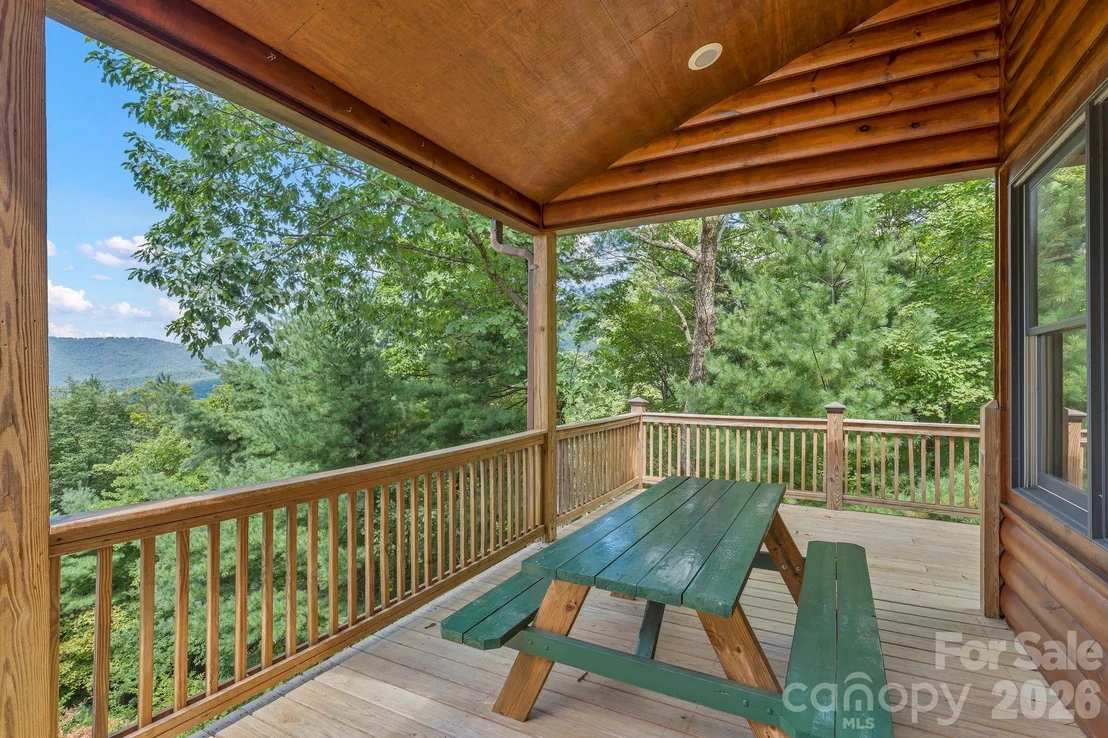 Photo of 4880 Nightingale Lane