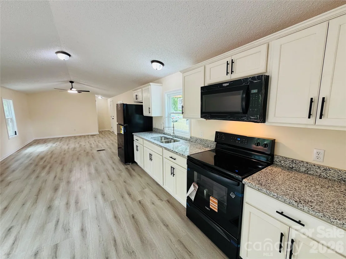 Photo of 329 Kyzer Road