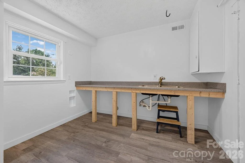 Photo of 23 Clearbrook Road