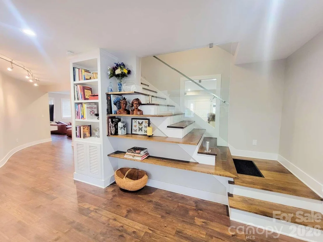 Photo of 141 Carnegie Road