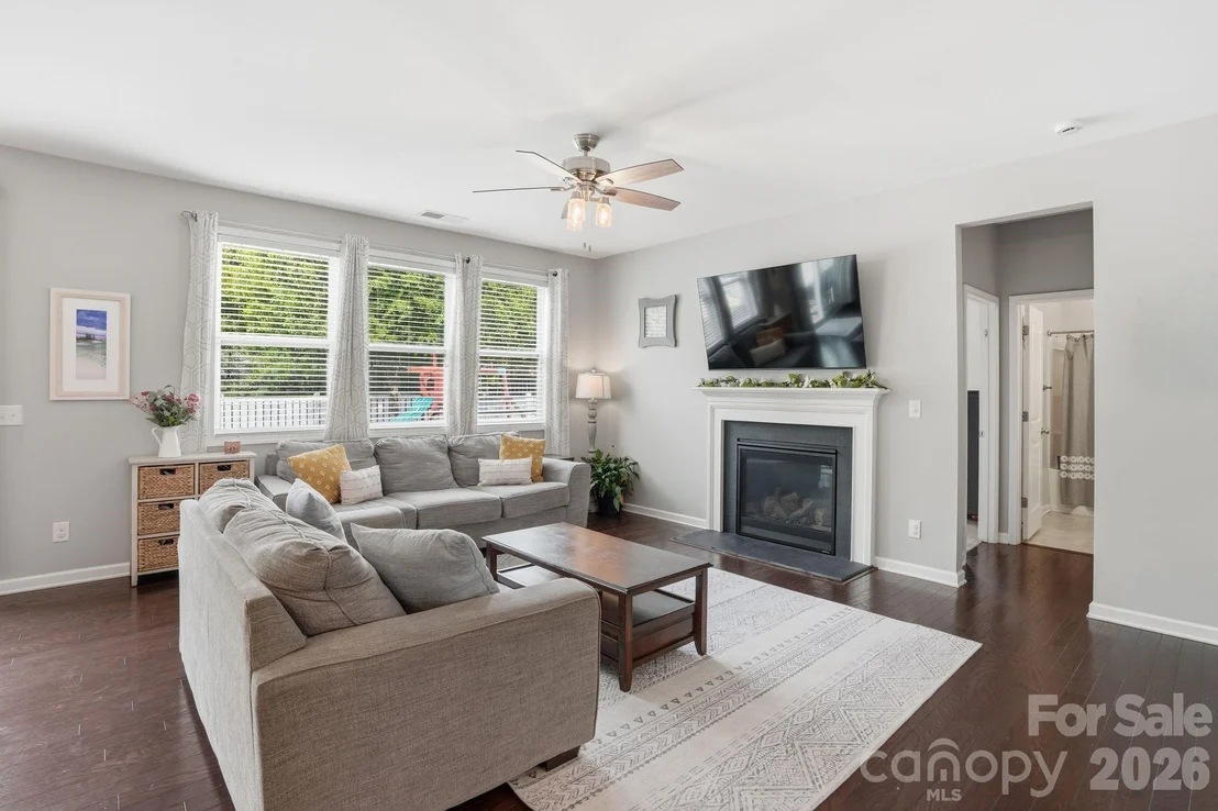 Photo of 1937 Tablerock Drive