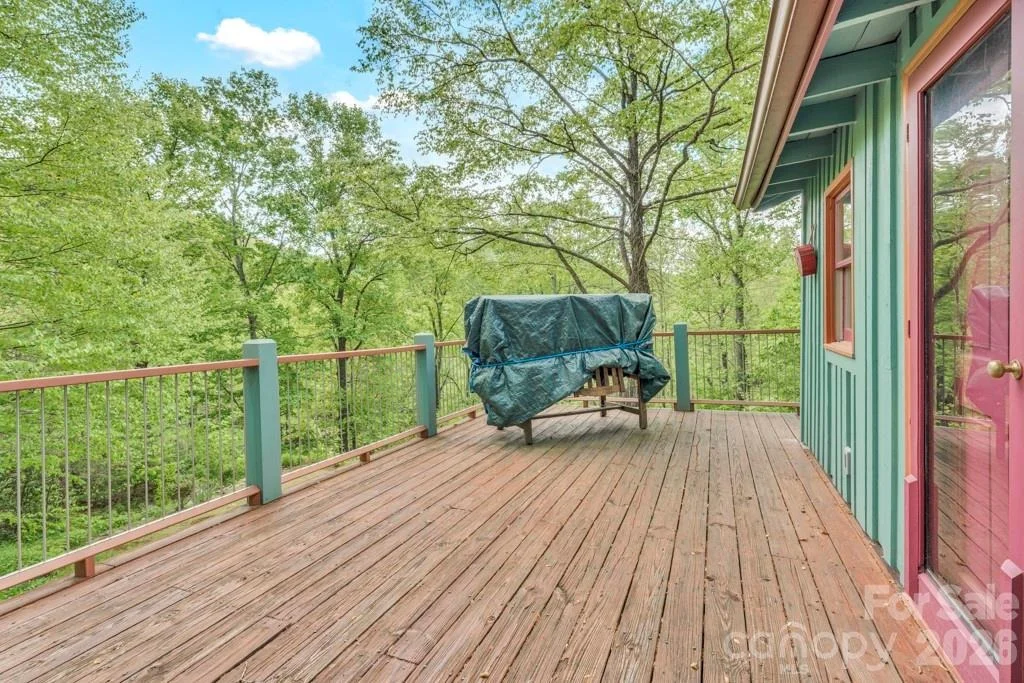 Photo of 1590 Shulls Mill Road
