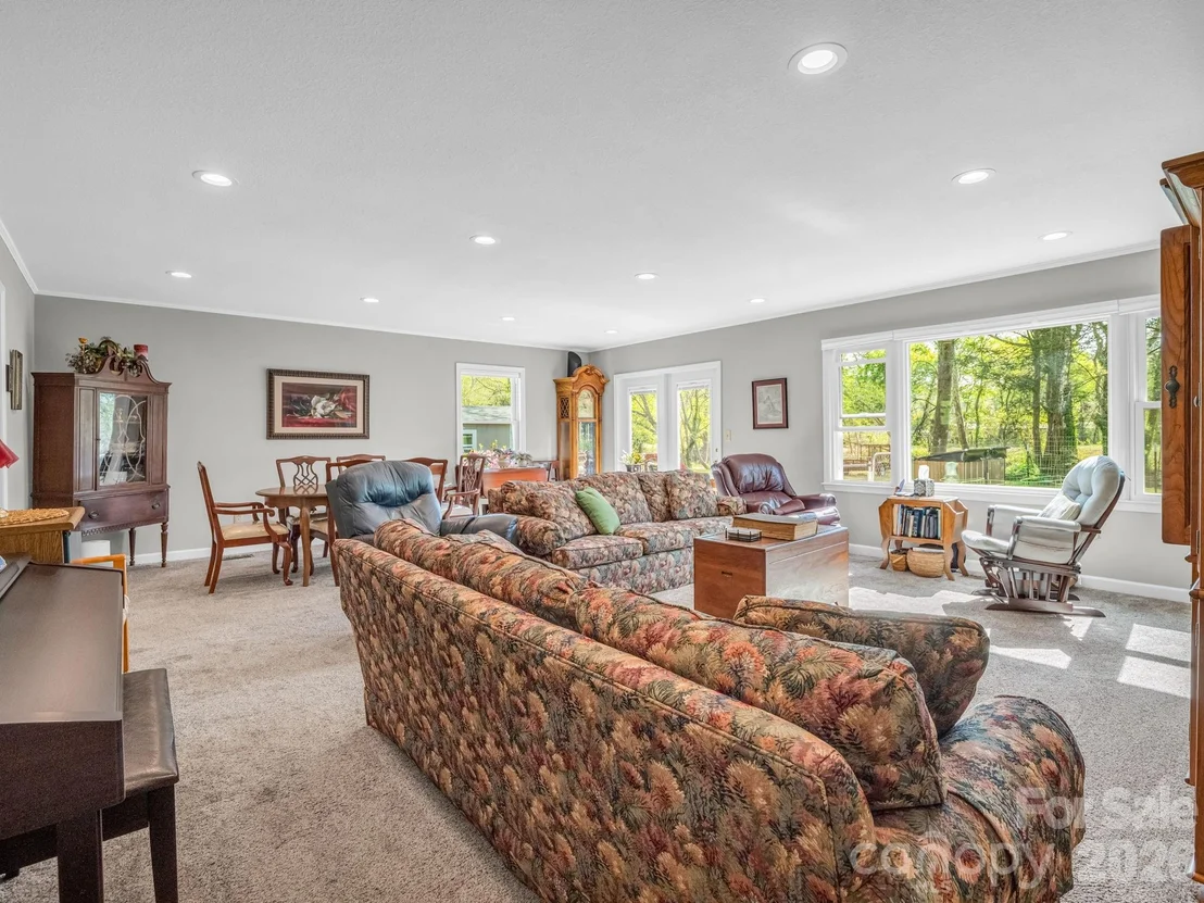 Photo of 120 Warrior Drive