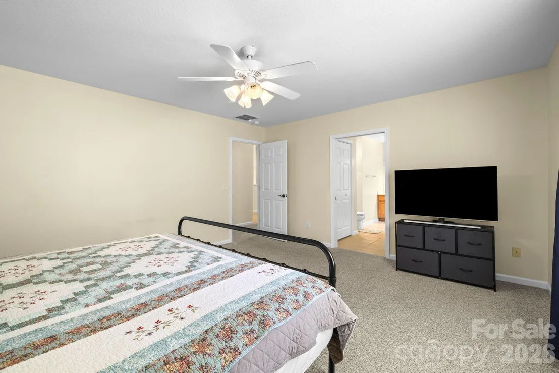 Photo of 17 Coventry Circle E