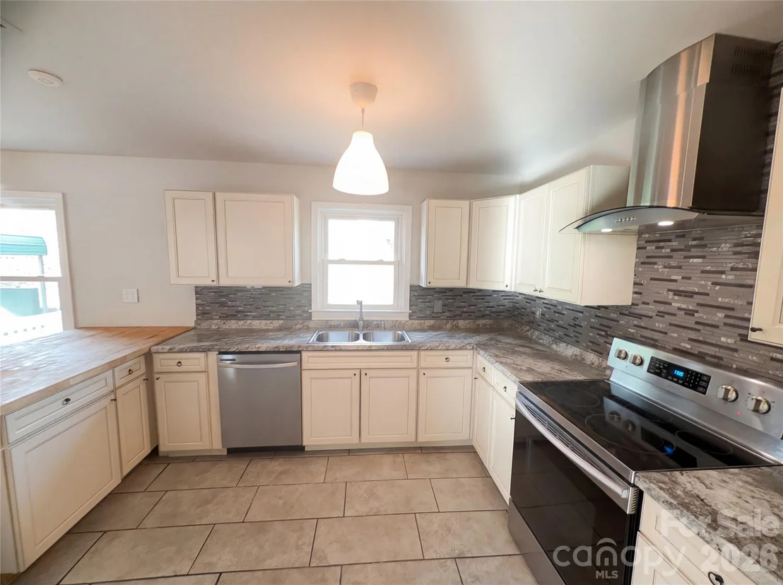 Photo of 310 Mitchell Street
