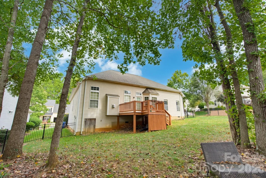 Photo of 13330 Edgetree Drive