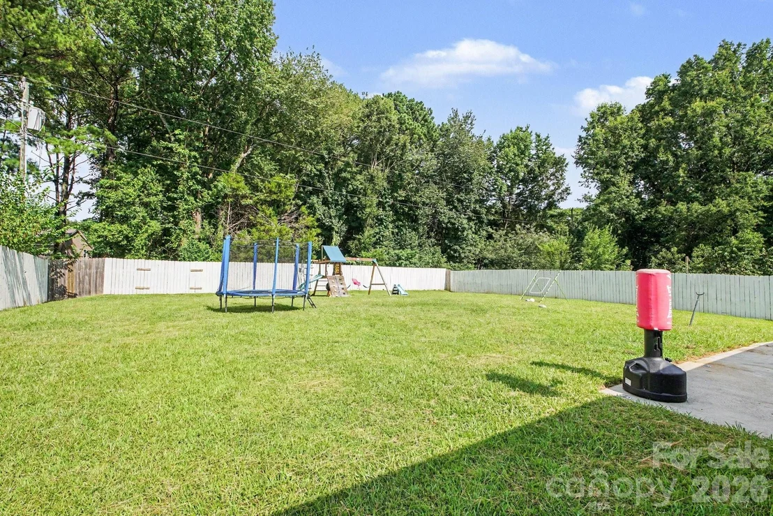 Photo of 1240 Log Cabin Road