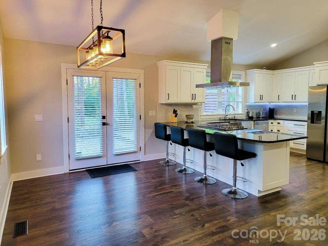 Photo of 141 Carnegie Road