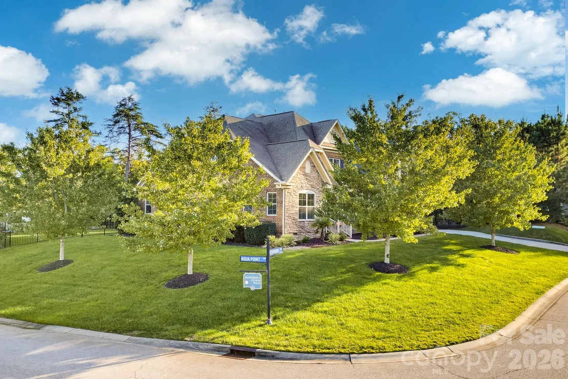 Photo of 3060 Feathers Drive
