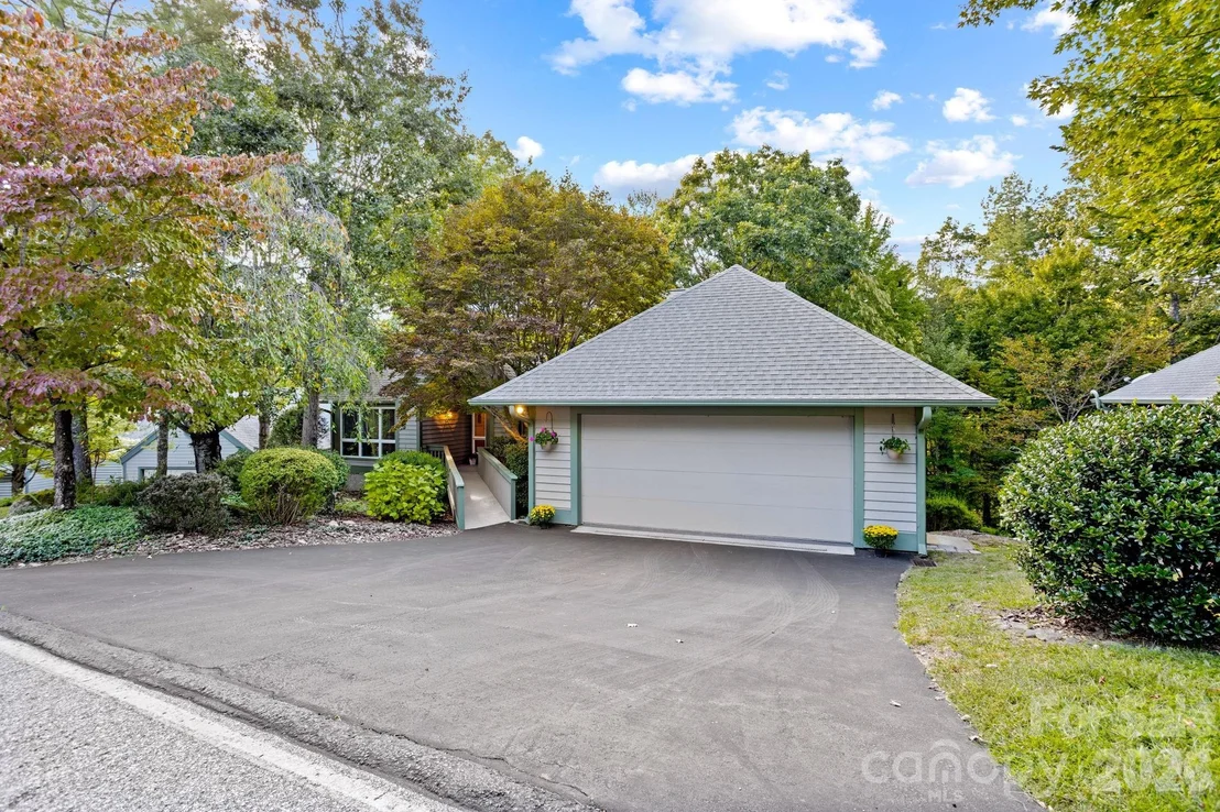 Photo of 128 Forest View Drive