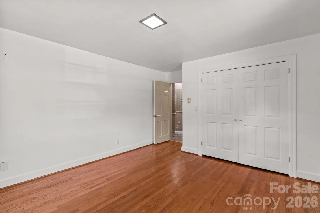 Photo of 875 Bonanza Drive