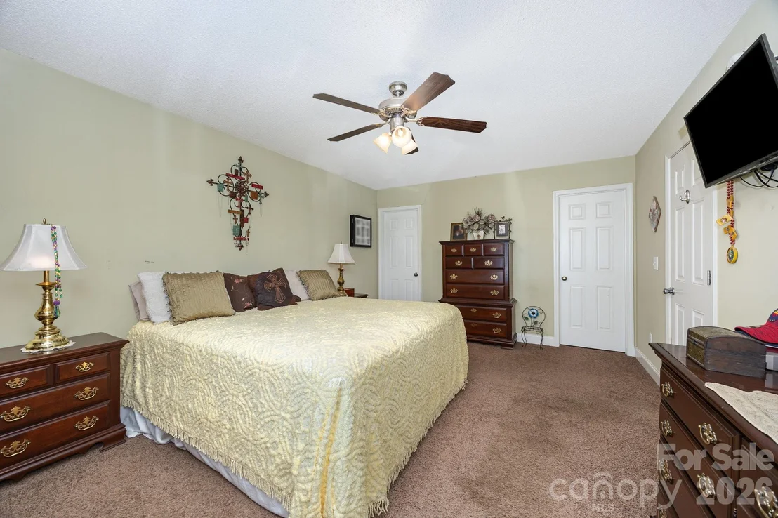 Photo of 715 Candlewick Drive