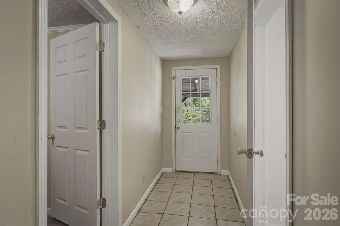 Photo of 2566 Andrews Circle
