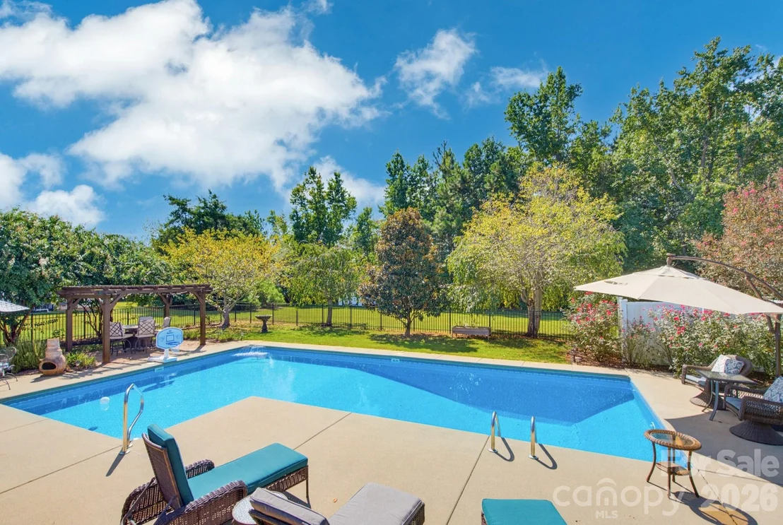 Photo of 1177 Springlake Road