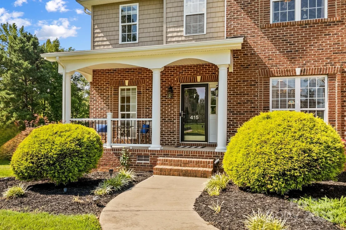 Photo of 415 Autumnlight Drive