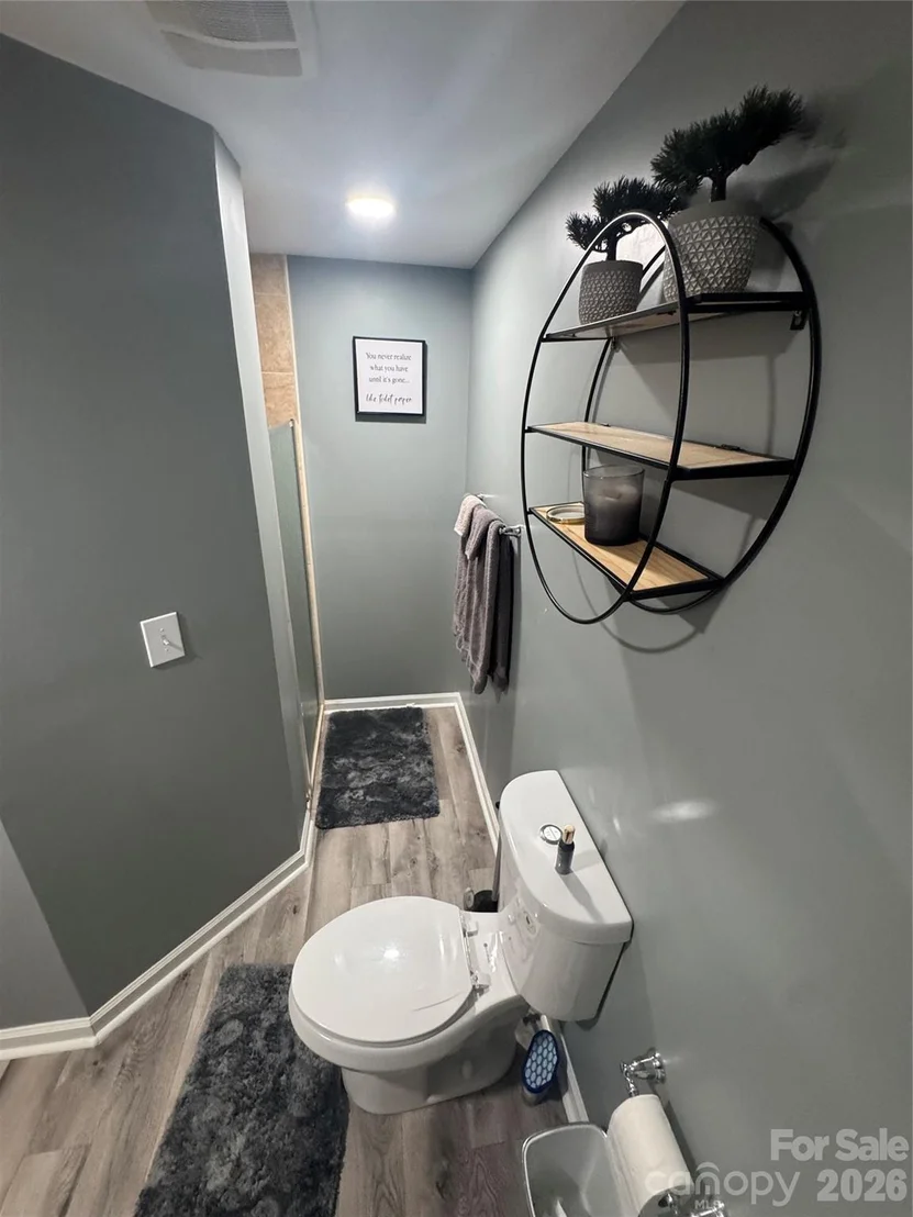 Photo of 772 Rosegate Drive