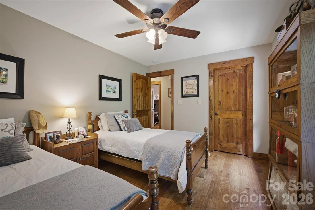 Photo of 2185 Cottage Park Road