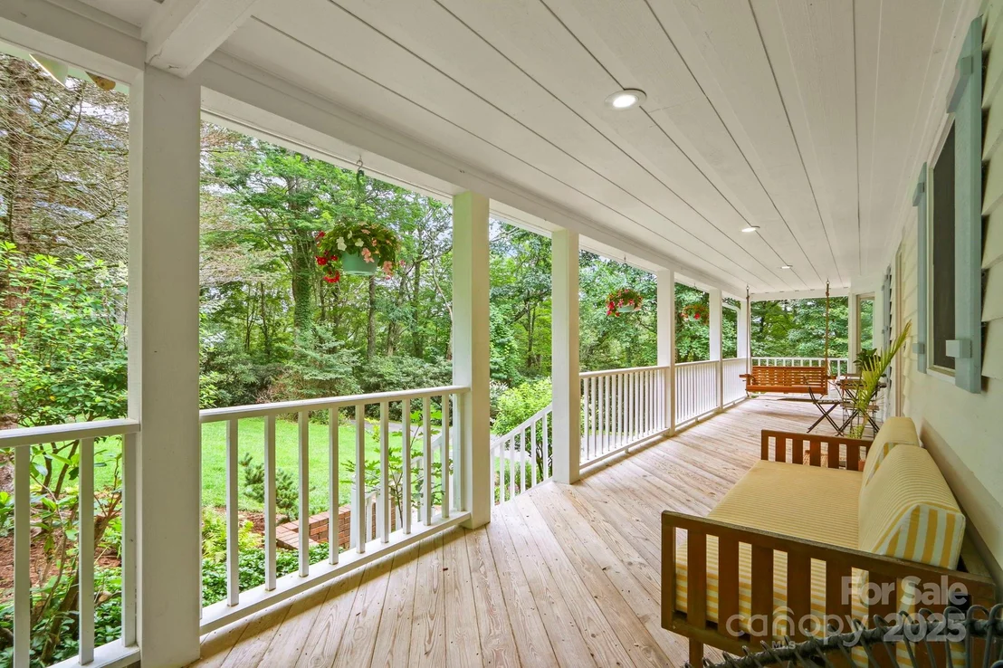 Photo of 127 Boulder Lane