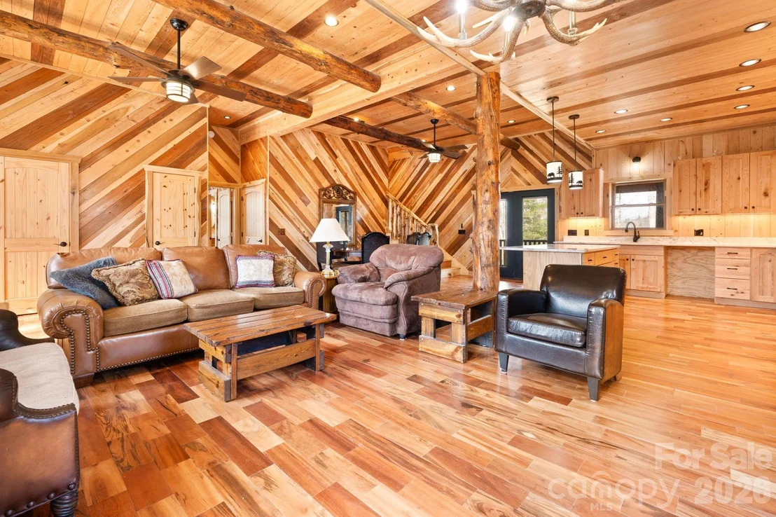 Photo of 449 Hampton Ridge Road