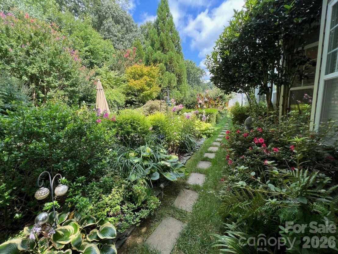 Photo of 1104 Aringill Lane