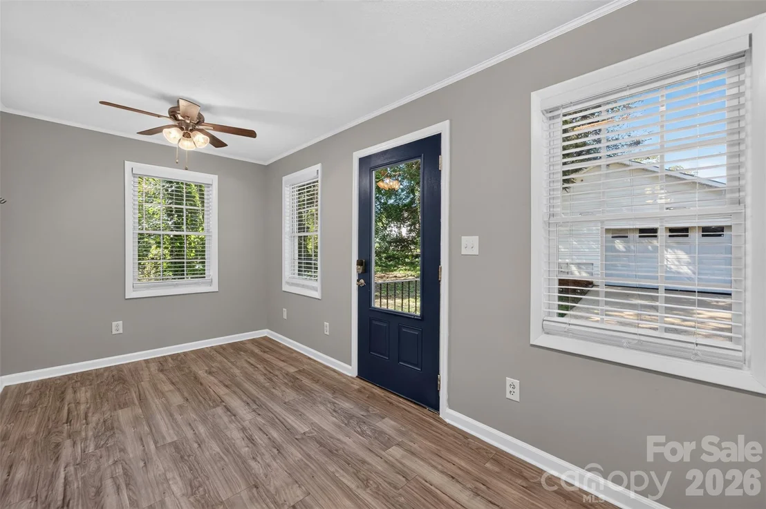Photo of 1829 3rd Street NE