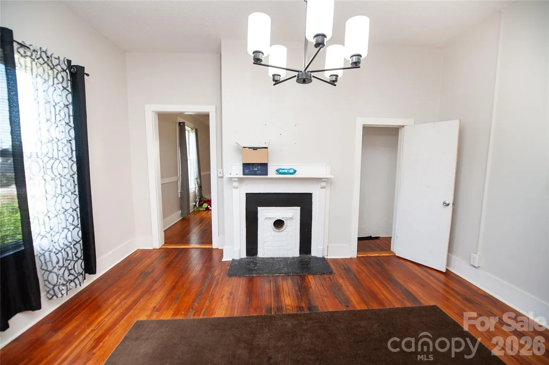 Photo of 128 Fleming Avenue