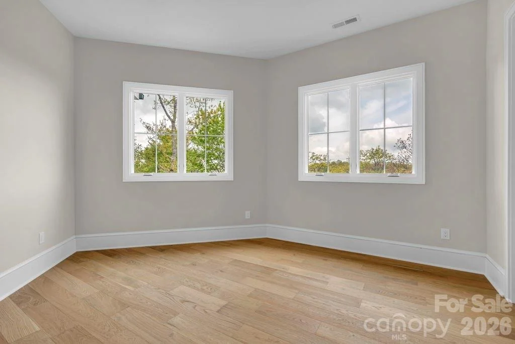 Photo of 380 Greystone Drive