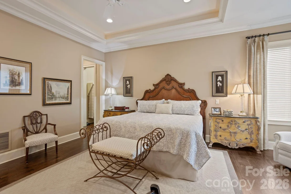 Photo of 390 Shipman Parkway