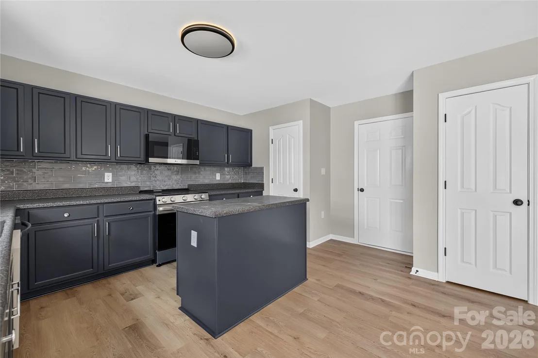 Photo of 6029 Waterloo Drive