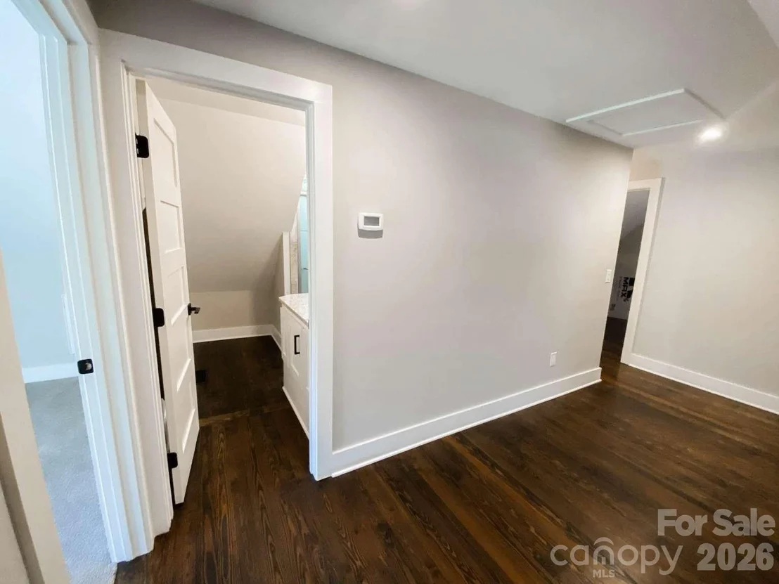 Photo of 141 Carnegie Road