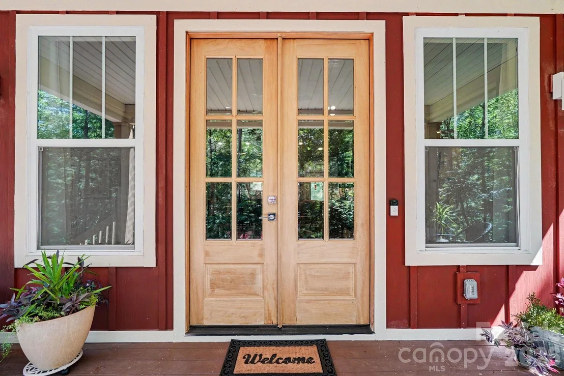 Photo of 1241 Hayes Road