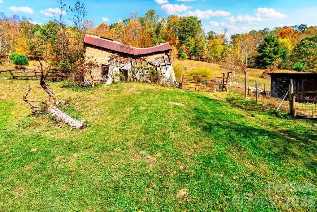 Photo of 1068 Laurel Branch Road