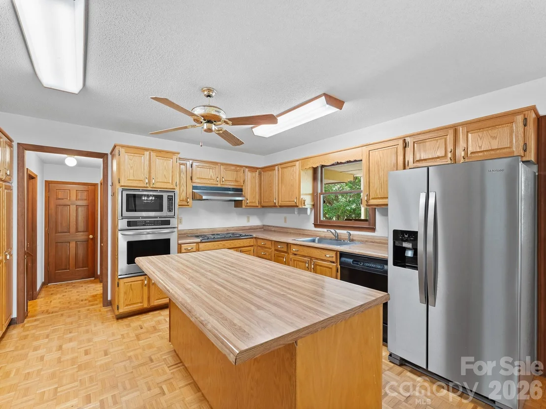 Photo of 220 Wingfield Way