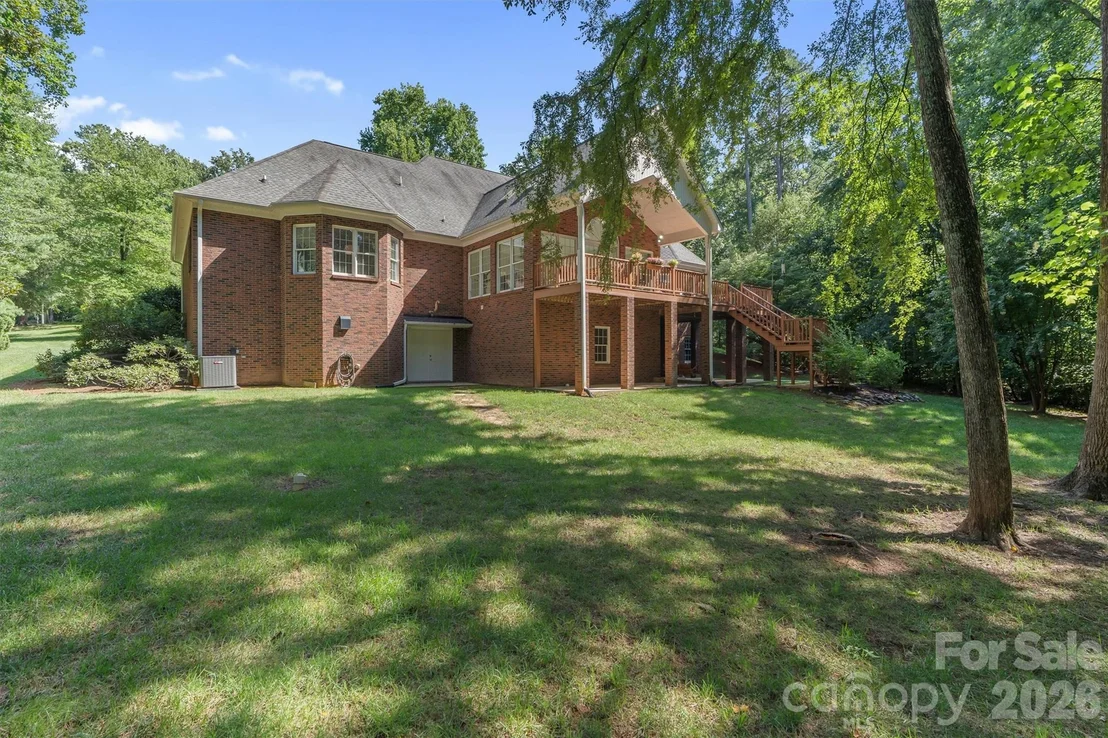 Photo of 675 Heather Drive