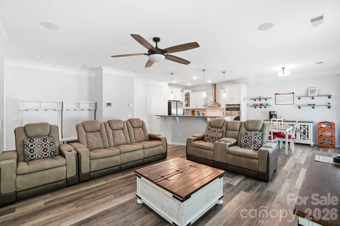 Photo of 859 Windblown Place