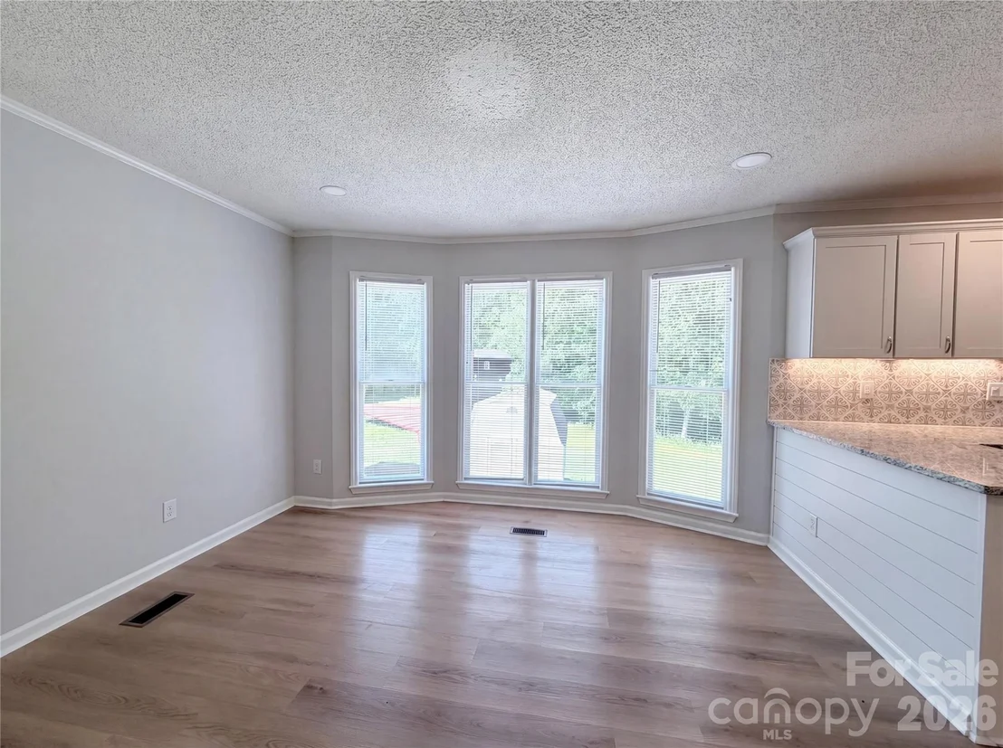 Photo of 609 Ginger Drive