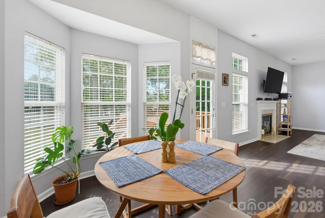 Photo of 13330 Edgetree Drive